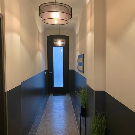 H-85 Suites Level 3/6 * Кобленц